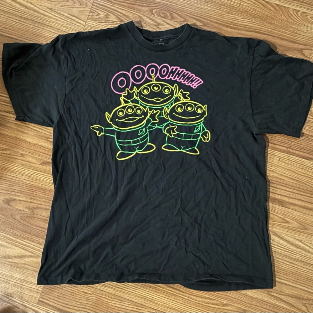 Toy Story Disney Black T-Shirt Neon Alien Graphic Quirky‎ Funny Humor Size XL
